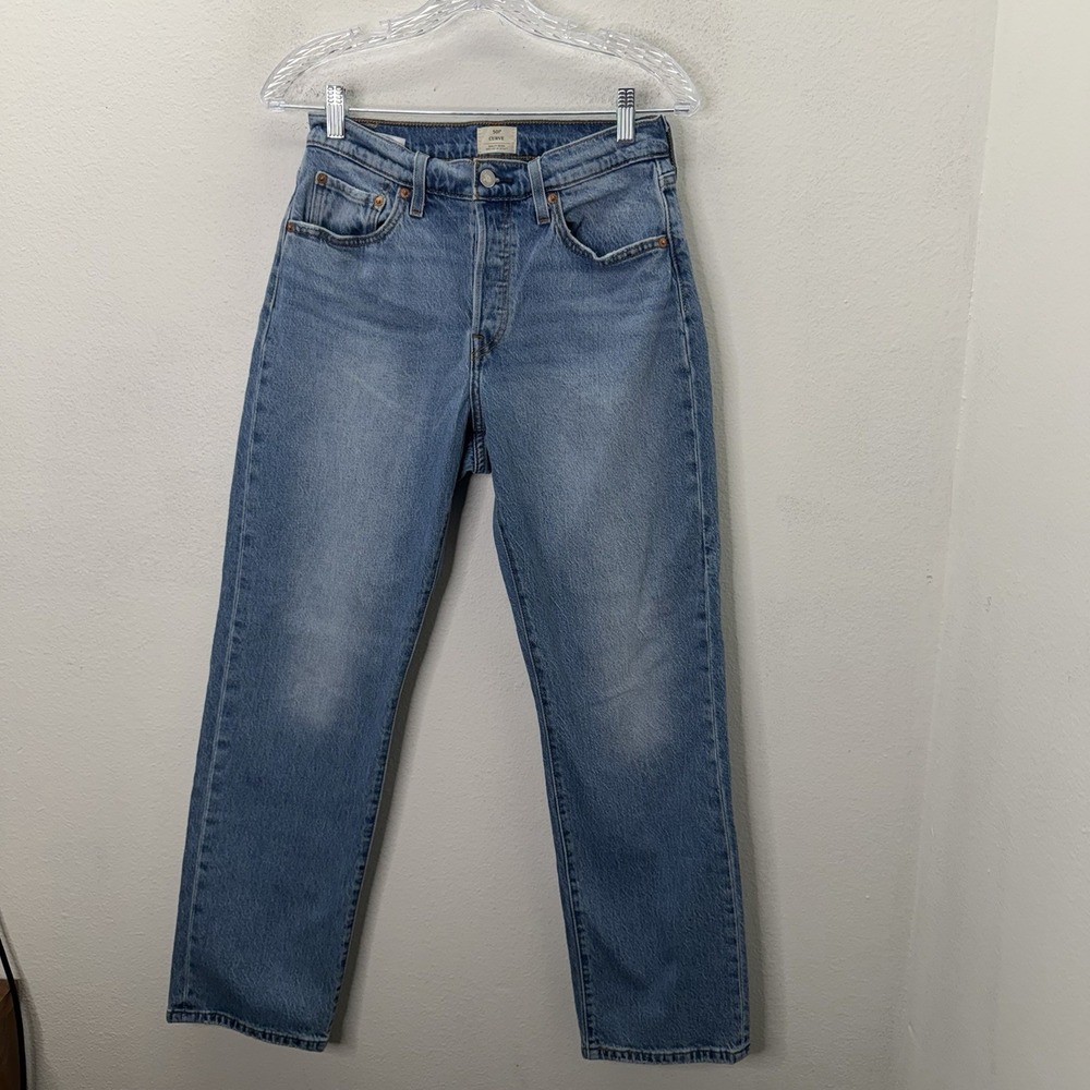 Levi's 501 Curve High Waist Button Fly Straight Leg Jeans Sz 28x30 Light Wash